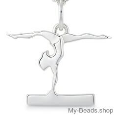 Silberne Halskette mit einem silbernen Anhänger, der eine Turnerin im Handstand auf dem Schwebebalken zeigt.
Geschenkidee: Weihnachten, Geburtstag