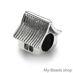 My-Beads charm Oriental Cottage Sterling Silver

This silver charm fits all common charm bracelets.
Material: Sterling Silver 925.
Includes gift packaging