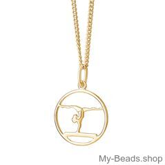 My-Beads Silber Sport Anhänger Turnen 343 "Schwebebalken". Gold Plated.
Größe: 18 mm
Material: 925er Sterling Silber, Gold Plated.
Artikel kommt mit Geschenkverpackung.
Preise inkl. MwSt.

Silber Sportschmuck Anhänger, "Schwebebalken". Silber Sportmotiven Turnen / Gymnastik.

Der Schwebebalken ist ein Sportgerät der Frauen im Gerätturnen, auch für den Mehrkampf.
Sportart: Gerätturnen
Typische Turnübungen auf dem Schwebebalken sind Sprünge, Halteteile, Überschläge vorwärts und rückwärts sowie Drehungen.
Insbesondere Flickflack, Salto vorwärts und rückwärts, Rondat sowie Handstand-Drehungen gehören zum Repertoire moderner Übungen am Schwebebalken.
Tolle geschenkidee für Gymnastik,  Turnerin,  Trainerinnen oder Trainer. 

Fan Shop / Merchandise für Gymnastik Begeisterte.
Alle Fanshop-Artikel im Online-Shop kaufen.

#MyBeadsSport #Gerätturnen #Gymnastik
Geschenkidee: Weihnachten, Geburtstag, Wettkämpfe & Wettbewerbe.