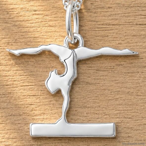 Zilveren hanger met collier van een gymnaste die bij een wedstrijd een gymnastiek vloer oefening doet op de evenwichtsbalk. 
Mooi cadeau voor verjaardag.