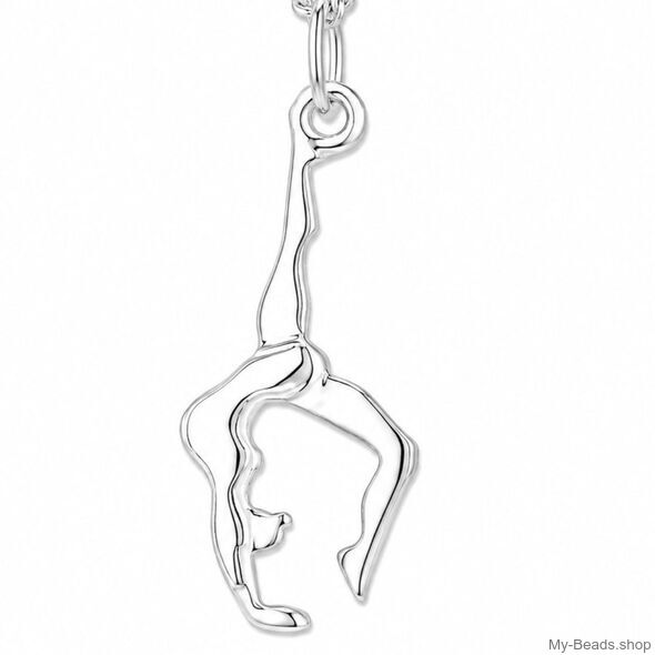 Zilveren sport hanger van een gymnaste die een handstand of bruggetje uitvoert tijdens gymnastiek wedstrijd. Hanger in 2-D. 
Mooi cadeau voor verjaardag of Kerstmis.